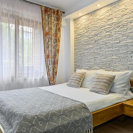 Studio Enis Poiana Brasov Bagian luar foto